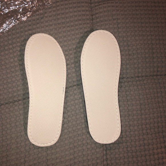 Calvin Klein Logo Pajama Pants and new slippers - Picture 6 of 6